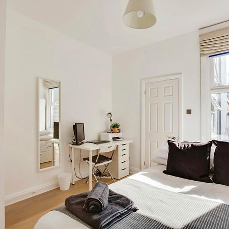 Lovely 2 Bedroom Ground Floor Flat With Garden. London Bagian luar foto
