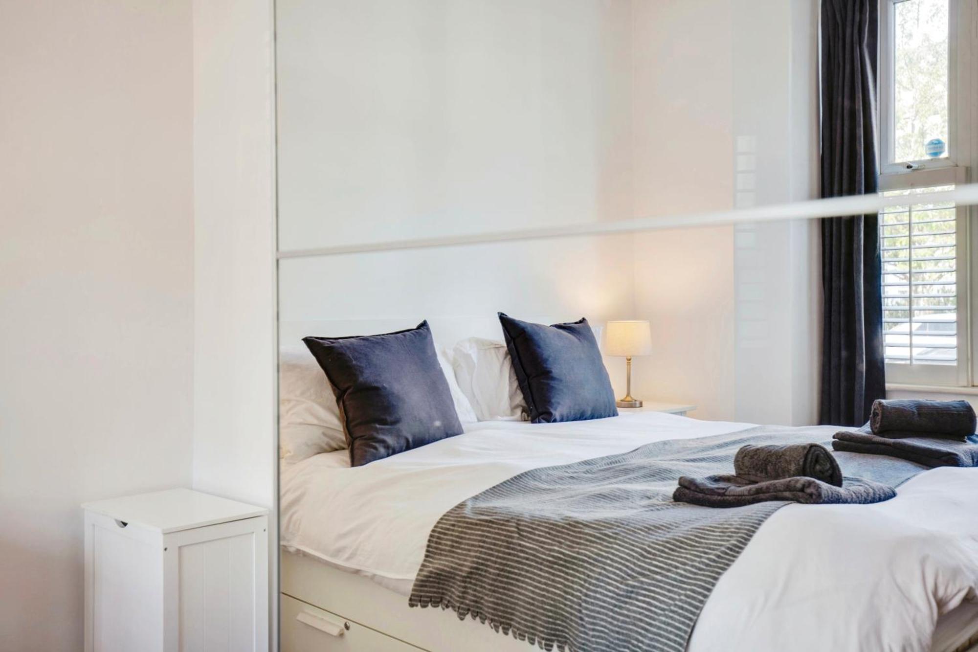 Lovely 2 Bedroom Ground Floor Flat With Garden. London Bagian luar foto