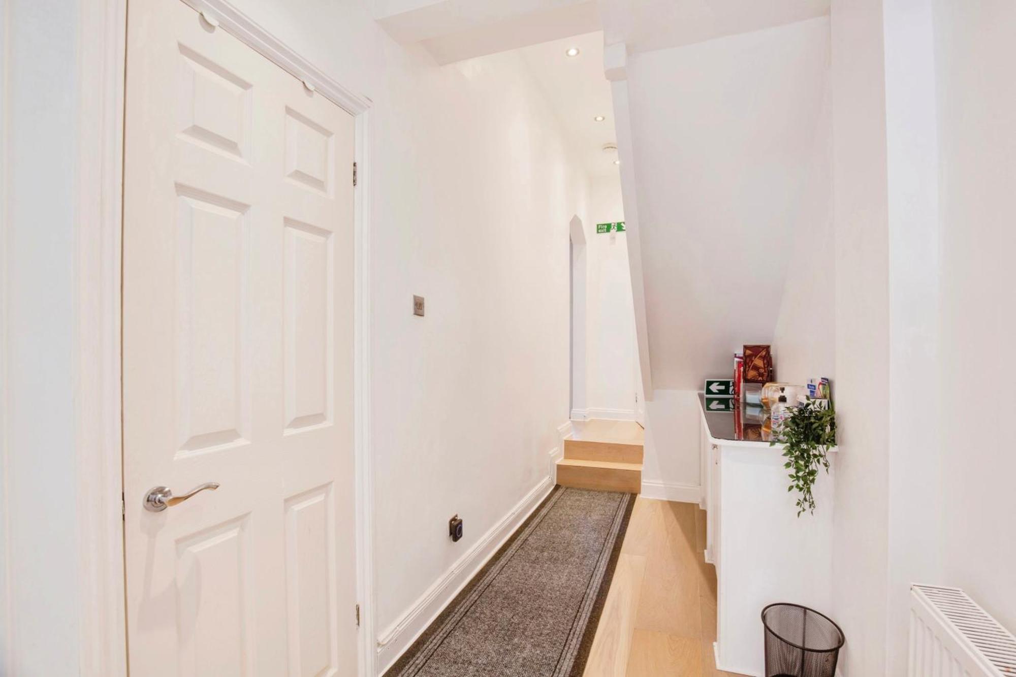 Lovely 2 Bedroom Ground Floor Flat With Garden. London Bagian luar foto