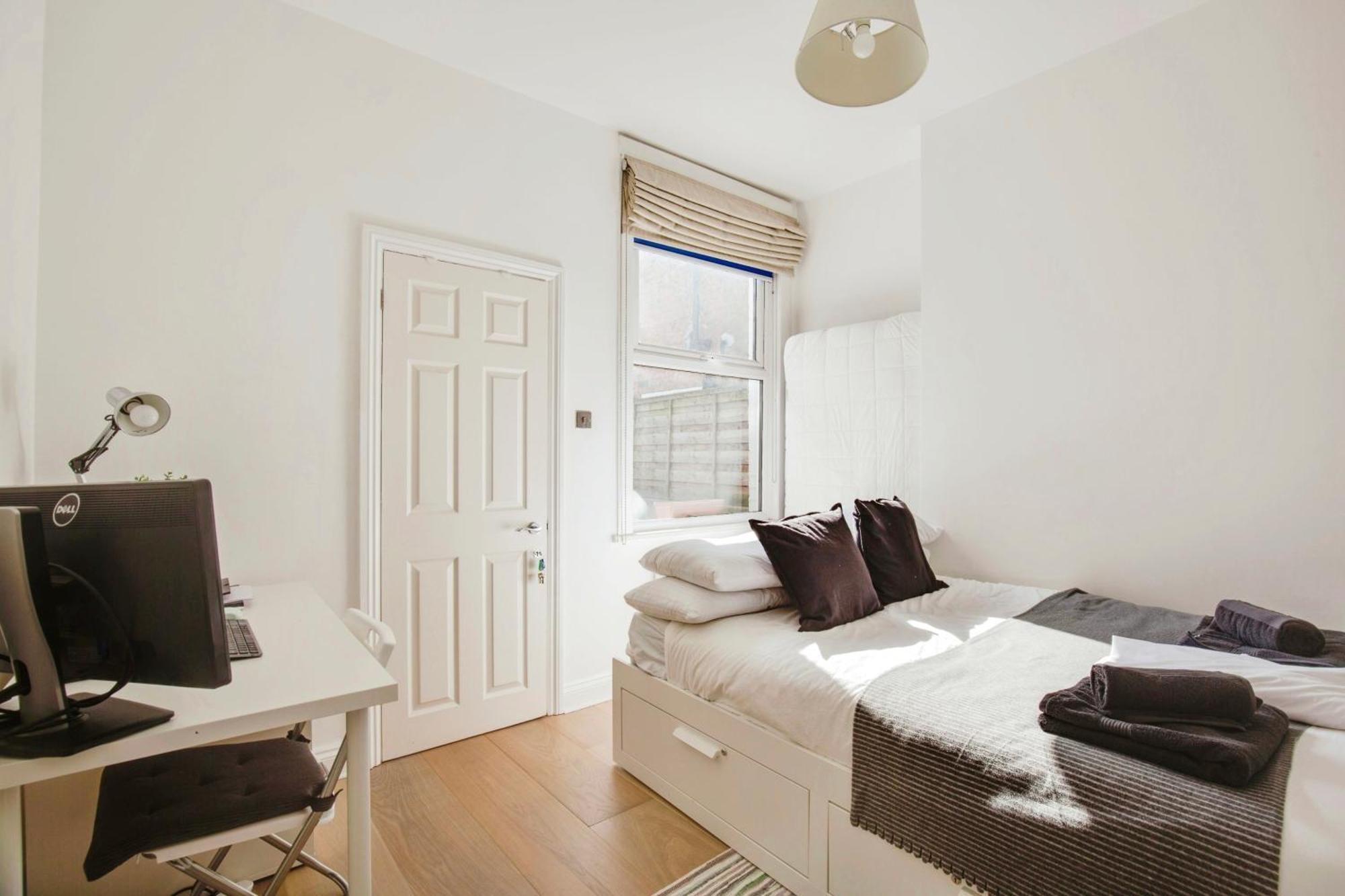 Lovely 2 Bedroom Ground Floor Flat With Garden. London Bagian luar foto