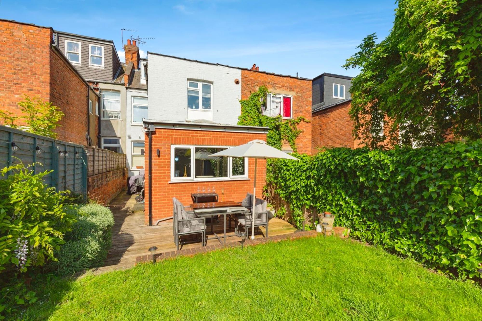 Lovely 2 Bedroom Ground Floor Flat With Garden. London Bagian luar foto